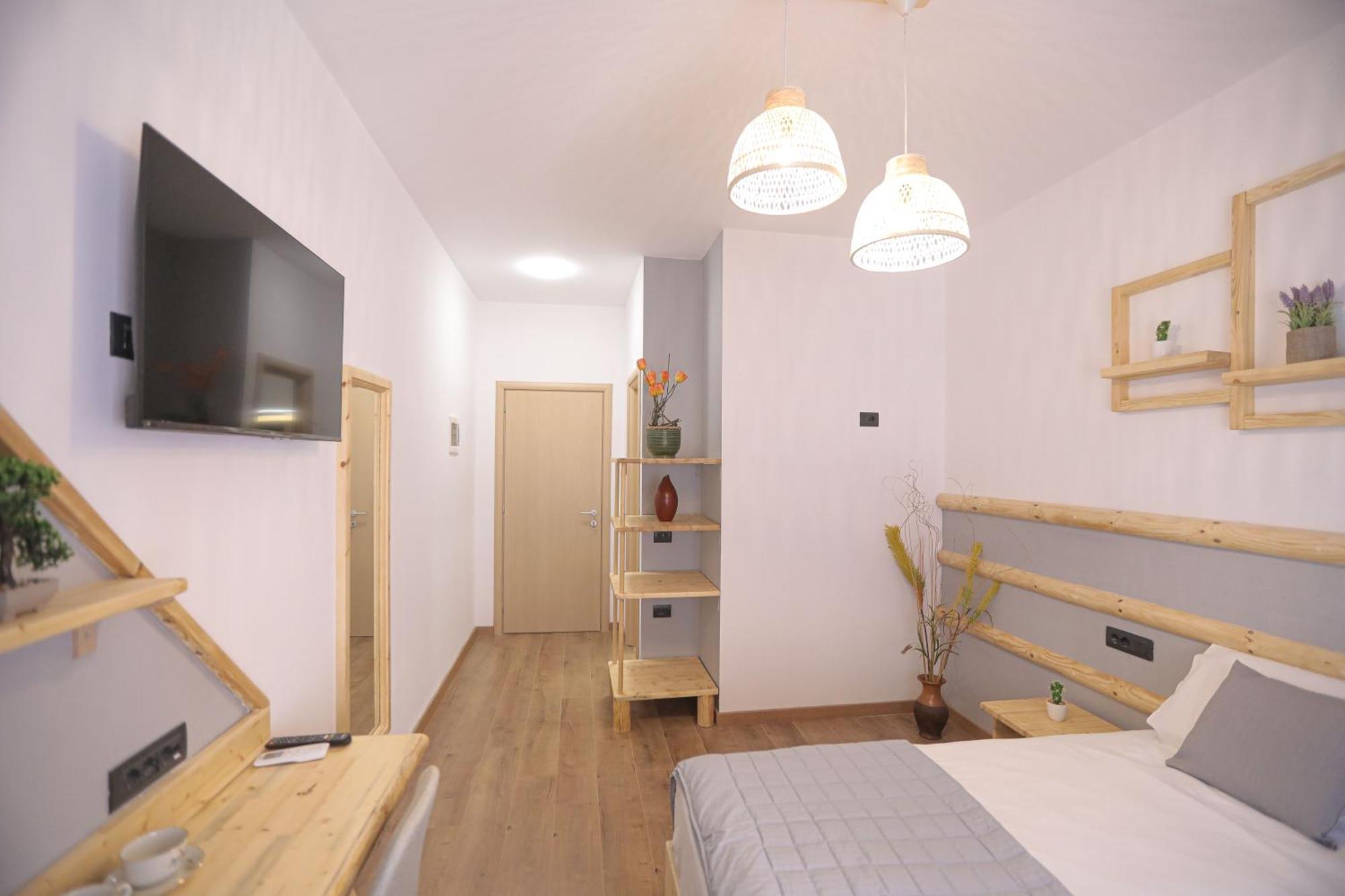 Nidum Harmony Bed & Breakfast Tirana Bagian luar foto