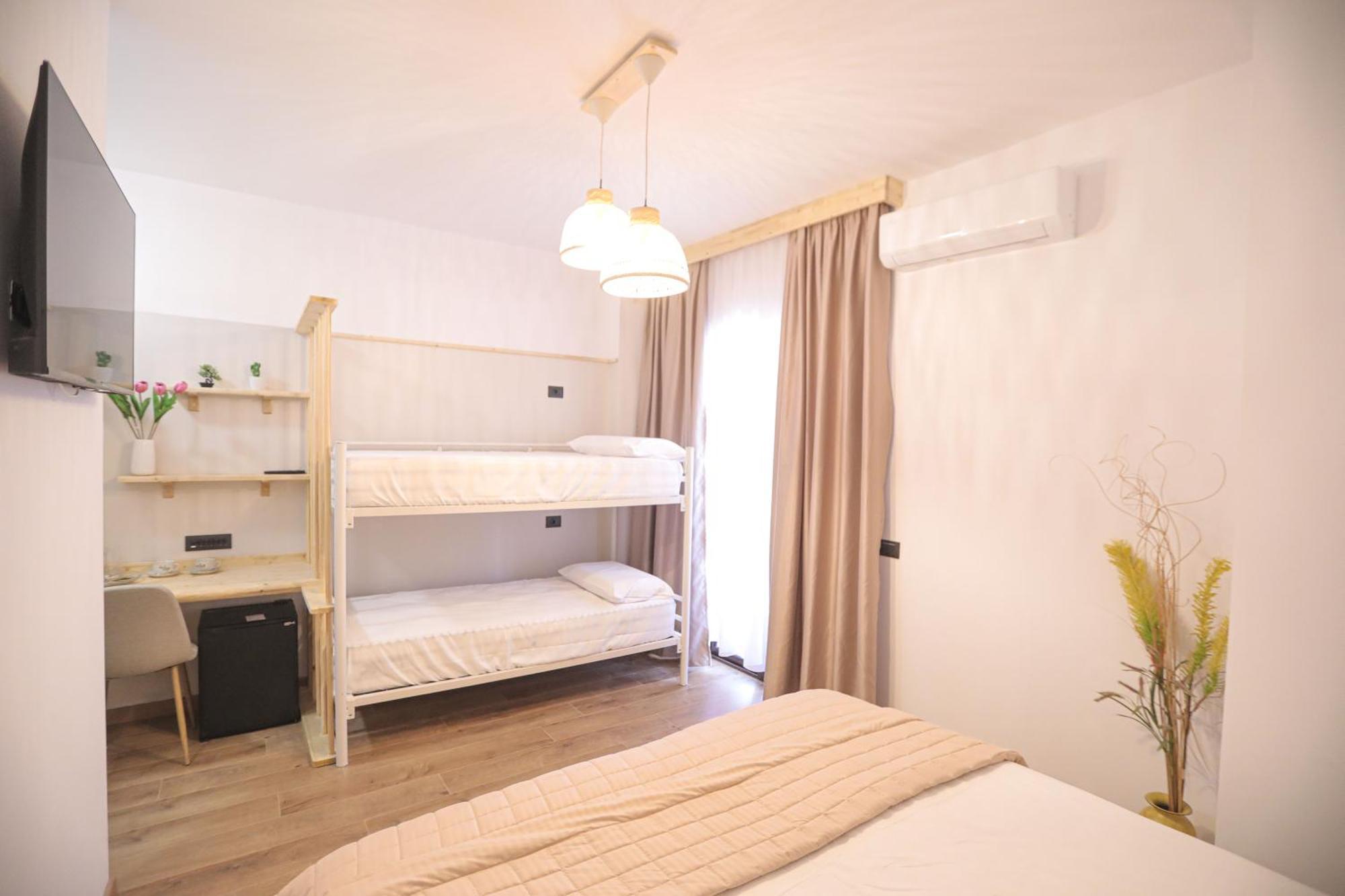 Nidum Harmony Bed & Breakfast Tirana Bagian luar foto