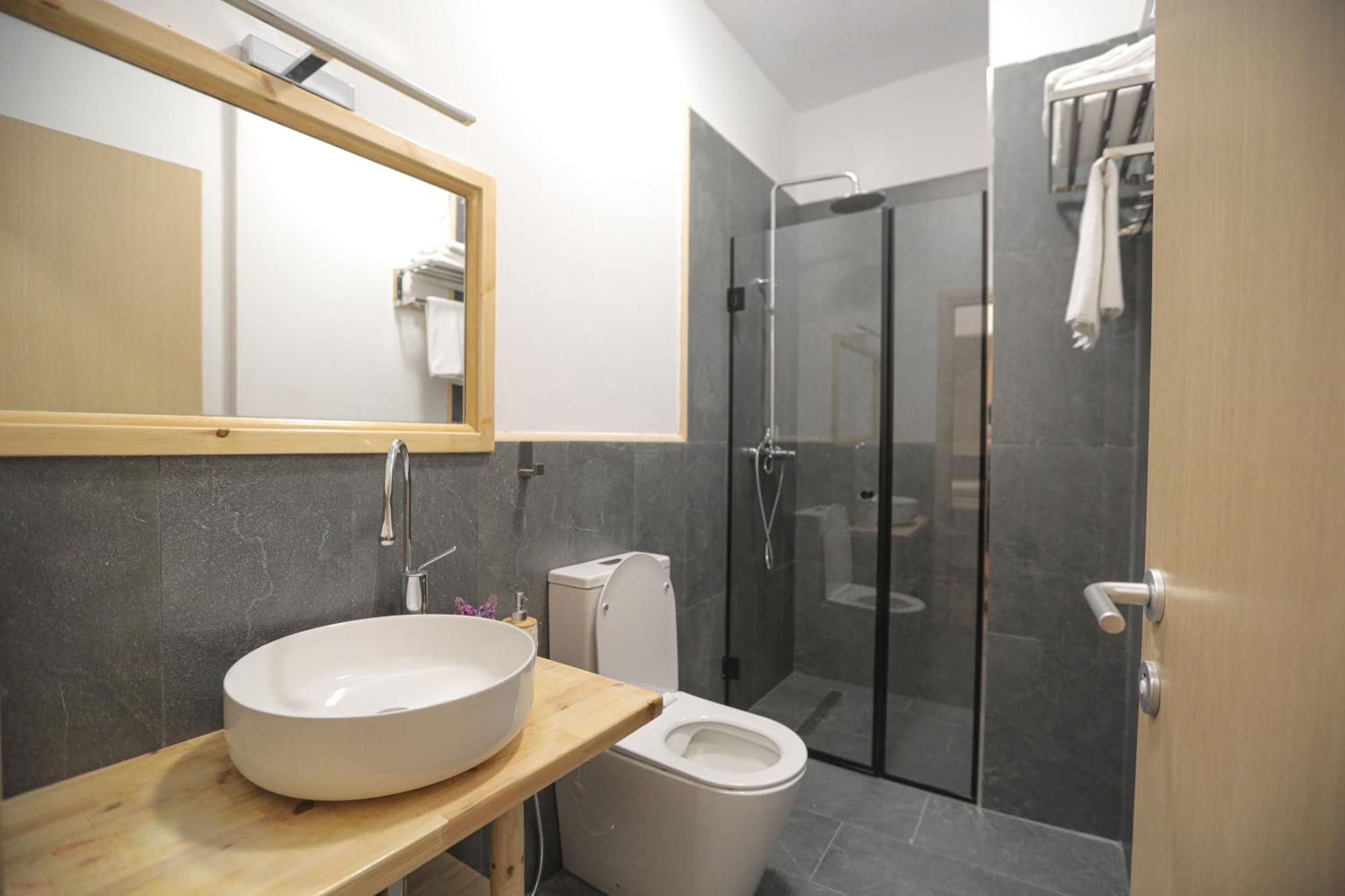 Nidum Harmony Bed & Breakfast Tirana Bagian luar foto