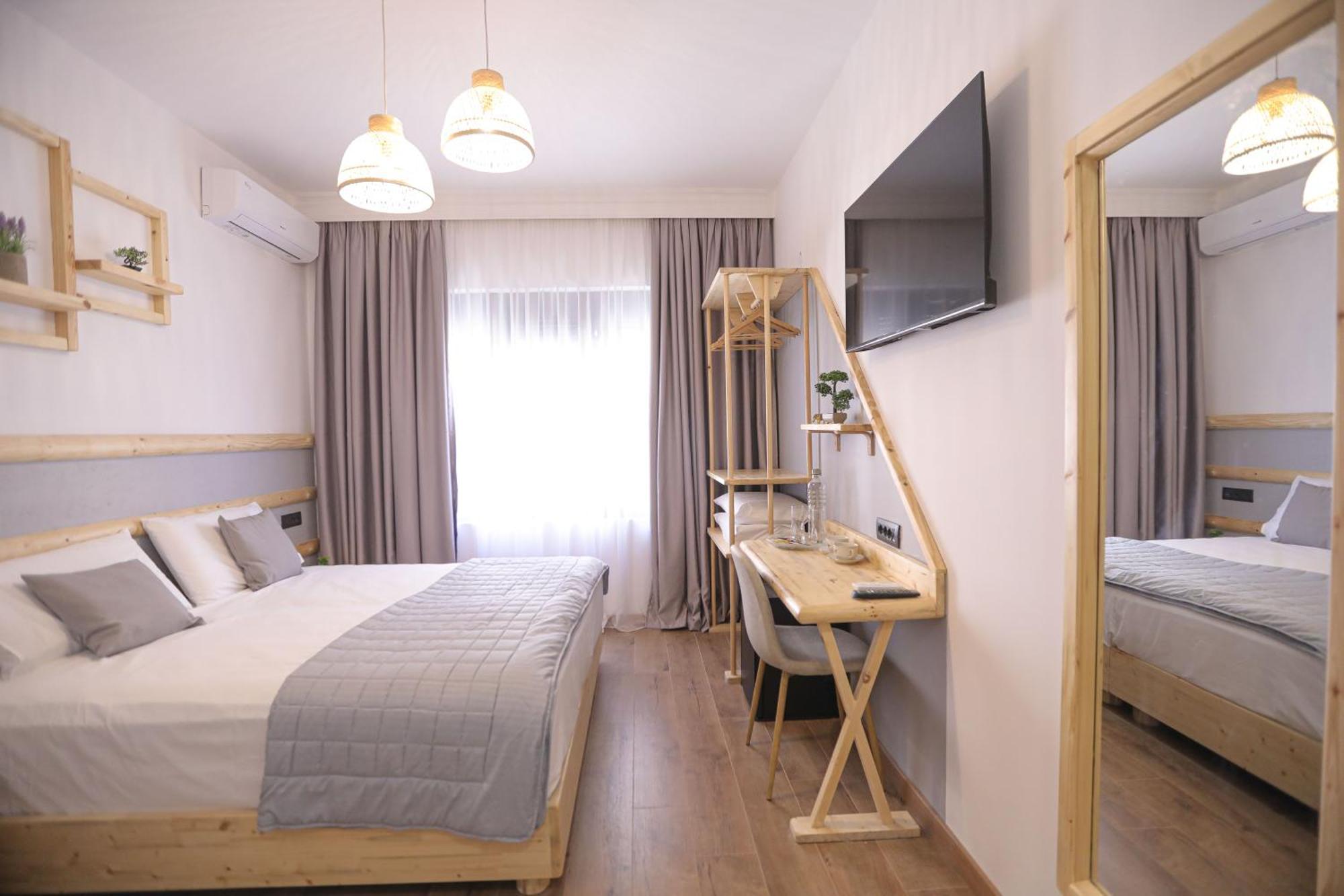 Nidum Harmony Bed & Breakfast Tirana Bagian luar foto