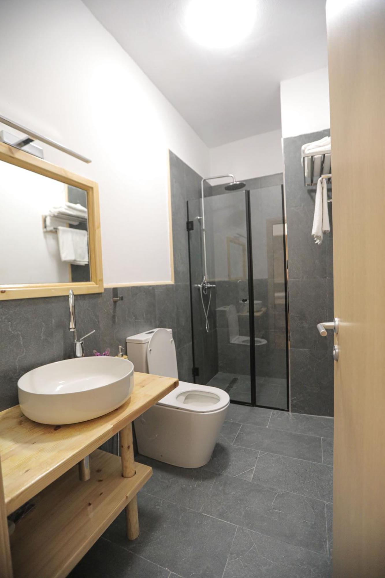 Nidum Harmony Bed & Breakfast Tirana Bagian luar foto