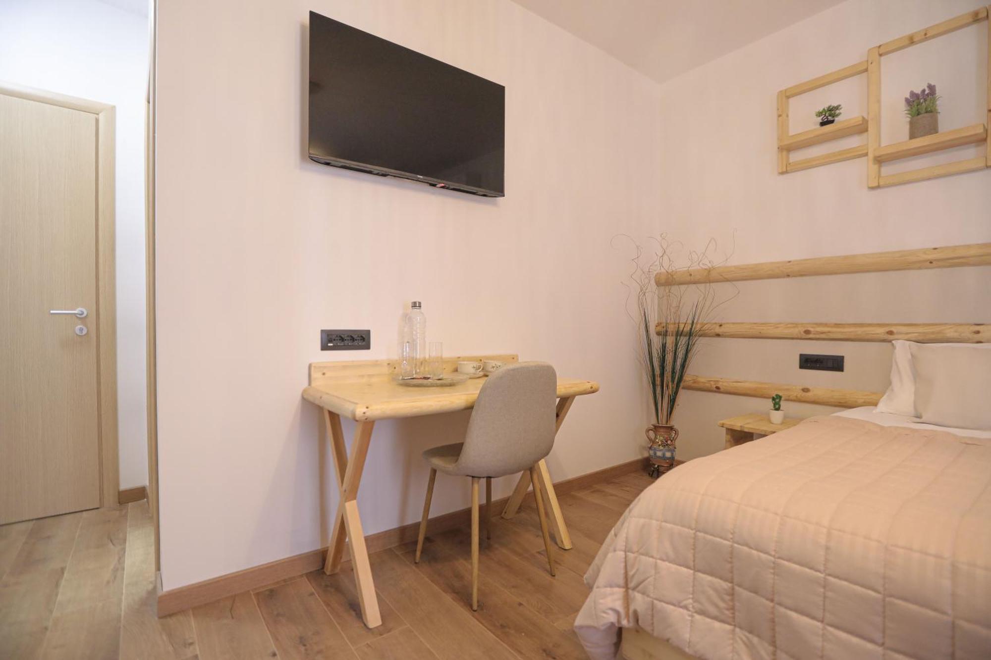 Nidum Harmony Bed & Breakfast Tirana Bagian luar foto